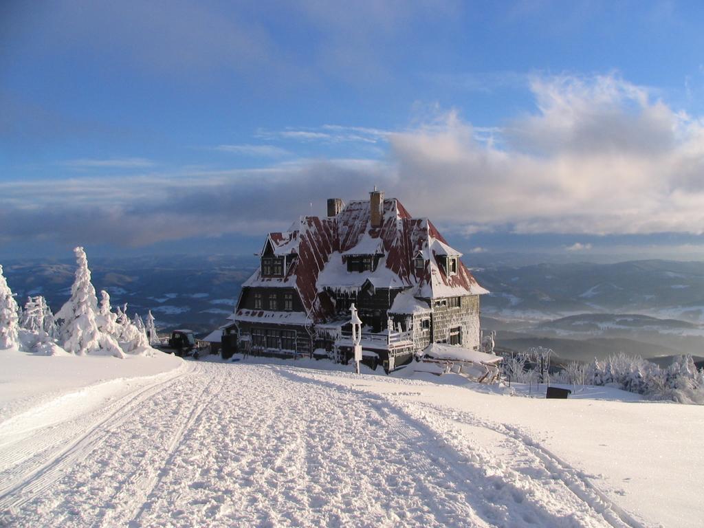Hotel Radegast Dolni Becva Экстерьер фото